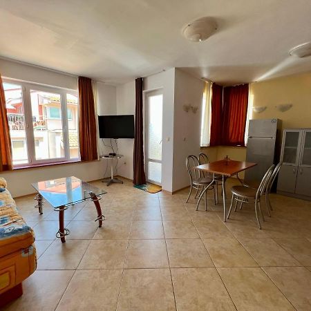 Private One-Bedroom Apartment With Balcony In Sozopol By Flat Mаnаger Eksteriør bilde
