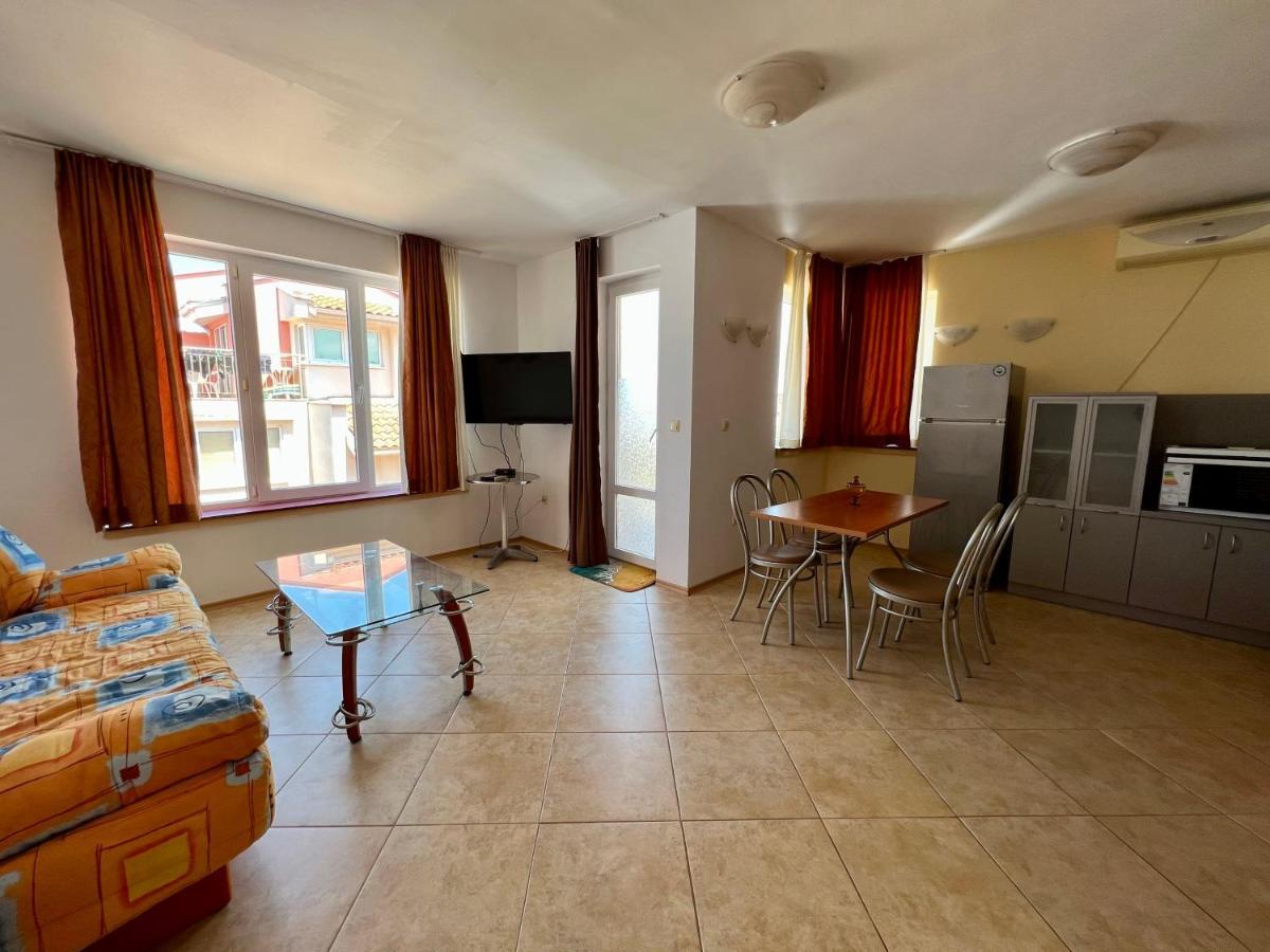 Private One-Bedroom Apartment With Balcony In Sozopol By Flat Mаnаger Eksteriør bilde
