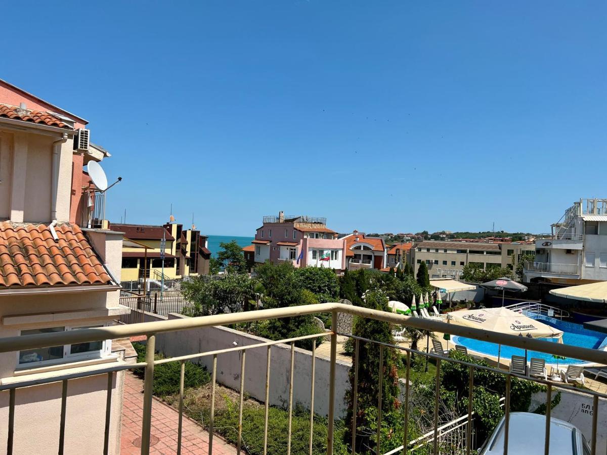 Private One-Bedroom Apartment With Balcony In Sozopol By Flat Mаnаger Eksteriør bilde